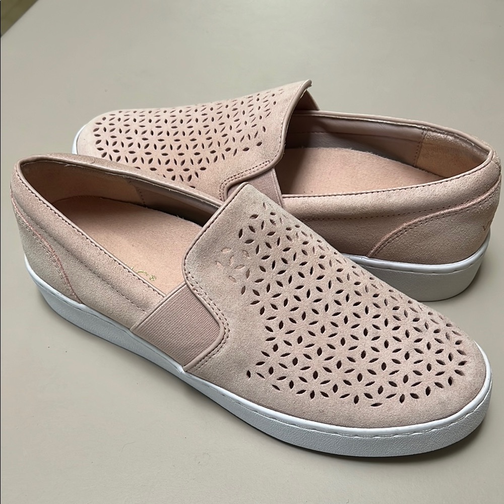 Vionic Slip Ons - Picture 3 of 3